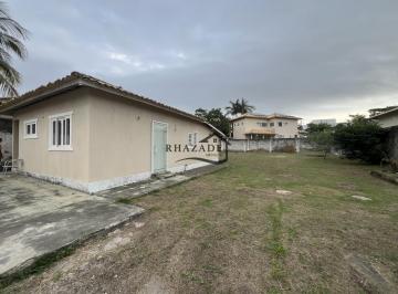 Casa · 180m² · 2 Quartos · 5 Vagas · Casa em Camboinhas Niterói com terreno plano de 700m2, próximo a praia.
