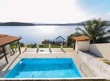 Casa · 220m² · 4 Quartos · 2 Vagas · Casa com 4 quartos, Deck e Pier na lagoa de Maricá !