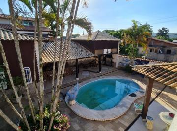 Casa · 210m² · 5 Quartos · 4 Vagas · Casa à venda no condomínio Boa Vista em Itaipu.