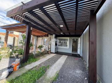 Casa · 53m² · 2 Quartos · Casa com 02 dormitórios, banheiro social, ambiente integrado em Noiva do Mar, Xangri-lá.