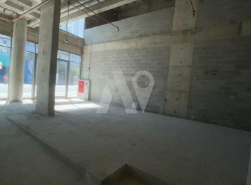 Comercial · 276m² · 1 Vaga · Loja/ Ponto Comercial na Cerro Corá - 276m² com Mezanino - 1 vaga e Elevador PcD
