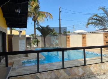 Casa · 450m² · 5 Quartos · 6 Vagas · Casa térrea de alto padrão no Balneário Flórida - Praia Grande SP, com 5 quartos, 4 suítes.