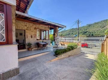 Casa · 185m² · 4 Quartos · 3 Vagas · Casa em Jardim Cascata, Teresópolis/RJ de 185m² 4 quartos à venda por R$ 950.000,00