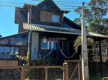 737149_is652354E15869w9_737149689f7337080f4.jpg · Casa + Loft no Coração da Praia do Rosa - Ideal para Morar e Lucrar!