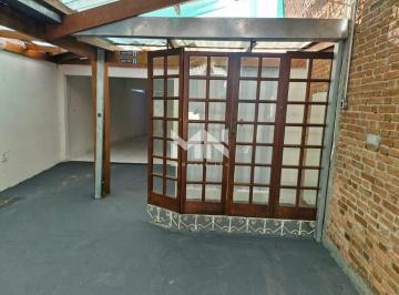 Comercial · 136m² · Prédio Comercial à Venda no Centro de Salto – 220m² 
