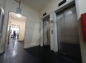Comercial · 8m² · Sala Comercial para Locação na Região Central com 8 m²