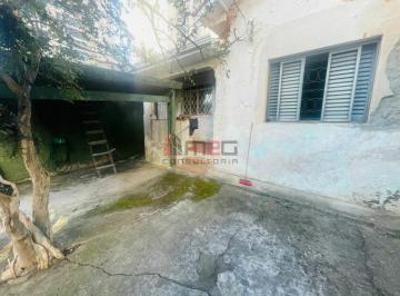 Casa · 116m² · 2 Quartos · 2 Vagas · Terreno com Grande Potencial na Vila Leopoldina