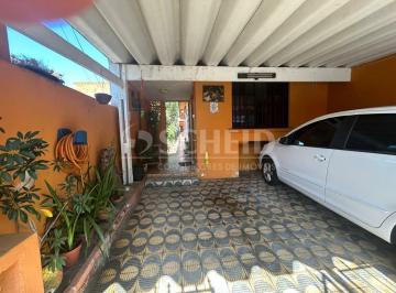 Casa · 228m² · 3 Quartos · 2 Vagas · CASA TÉRREA COM POSSIBILIDADE DE INVESTIMENTO COMERCIAL E RESIDENCIAL