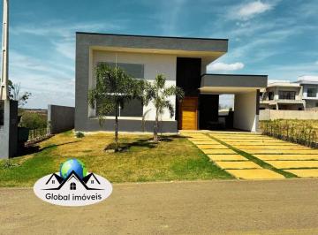 Casa · 170m² · 3 Quartos · 4 Vagas · Ninho Verde 1 - Casa nova com 3 Dormts - Piscina - Local Alto