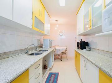 Apartamento de 4 quartos, Brasília · 4 QUARTOS UM SUITE REFORMADO, SALA ESPAÇOSA, ARMÁRIOS ACEITA FINANCIAMENTO