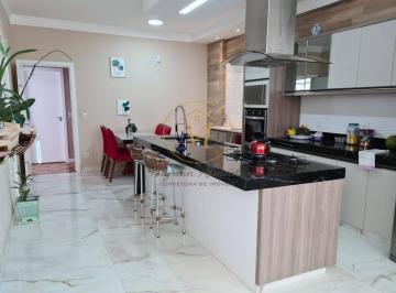 Apartamento · 4 Quartos · 1 Vaga · Apartamento à Venda – Centro de São José do Rio Preto (Reformado)
