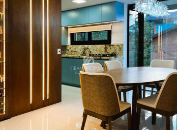 Apartamento · 130m² · 2 Vagas · MANSÃO SUSPENSA - COND. LAJE DE PEDRA