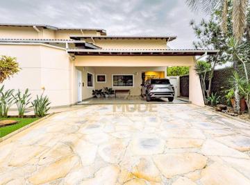 4722ee23db9eb814eb3241397ba4c0a55826dc54 · SHIN QL 9 – 4 suítes - Casa Reformada e Sofisticada no Lago Norte