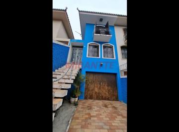215ae25774957d531099188db52b355b.jpg · Sobrado de 197m² com 3 quartos