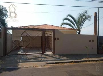 Casa · 300m² · 3 Quartos · Casa 3 Quartos com 2 Suítes - Jardim Vitoria