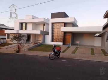 Casa · 215m² · 3 Quartos · 4 Vagas · Casa 3 Quartos com 3 Suítes e 215m² - Jardim Santa Gertrudes