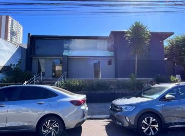Comercial · 180m² · 6 Quartos · Casa comercial para locação com 180 m² e 6 salas no Centro de Marília