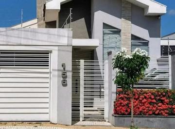 Casa · 300m² · 3 Quartos · 3 Vagas · Casa 3 Quartos com 1 Suíte e 300m² - Jardim Riviera