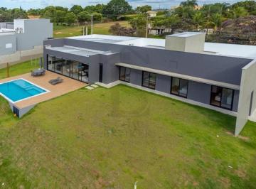 Casa · 400m² · 4 Quartos · 12 Vagas · Casa em condomínio com 4 suítes e 12 vagas no Green Valley em Marília