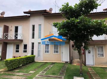 Casa · 82m² · 2 Quartos · 2 Vagas · Cond. Vila Florida - 2 dorm, quintal coberto, 2 vagas!