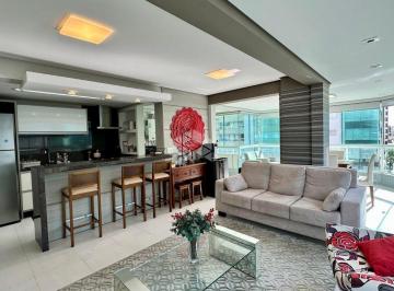 Apartamento · 103m² · 3 Quartos · 2 Vagas · Apartamento mobiliado e decorado, 03 quartos, sacada com vista Mar, no bairro Navegantes em Capão da
