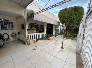 resV2hhdHNBcHAgSW1hZ2UgMjAyNS0wOS0xMCBhdCAxOC4xMi4wNSAoMSkuanBlZw==68c314c8dfbd11.69066594.jpeg · Casa em 2 lotes Unificados  240m2  - Destinação Mista .