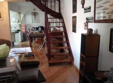 Comercial · 300m² · 3 Quartos · Casa comercial na Rua Tamiko Fuzioka, N. 117 • 300 m²