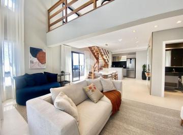 647078_i31831T8U_6470786703ea6a4981a.jpg · Apartamento duplex com 3 dormitórios, sendo 2 suítes, mobiliado, decorado, sol, vista, andar alto e 