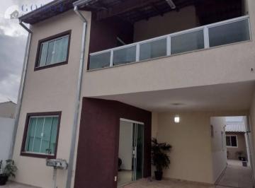 Casa · 200m² · 3 Quartos · 3 Vagas · Casa Ampla com 3 Dormitórios e Excelente Área Externa