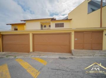 Casa · 184m² · 3 Quartos · 5 Vagas · Lindo Sobrado de 184m², 3 Suítes, 4 Banheiros, 5 Vagas no Bela Vista/Osasco