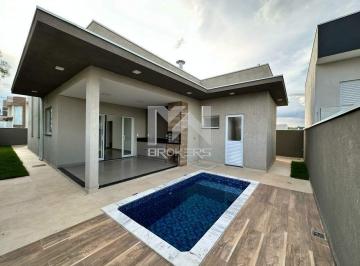 Piscina · Casa térrea com 3 quartos sendo os 3 suítes na cidade de Valinhos - SP