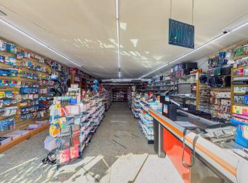 Comercial · 50m² · Oportunidade Única: Duas Lojas Unificadas na CLS 204 - Asa Sul