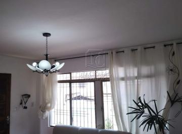 Casa · 110m² · 2 Quartos · 1 Vaga · Casa com 2 dormitórios, sala, cozinha e banheiro, todos os cômodos grandes no Bairro Jardim Santo An