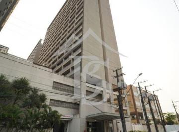 Apartamento · 41m² · 1 Vaga · Sala comercial na Vila Mathias para locação.