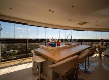 Apartamento · 247m² · 3 Quartos · 4 Vagas · Apartamento a venda de 247,00m² útil, com 3 quartos e 4 vagas na Lapa