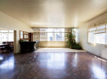 Apartamento · 329m² · 3 Quartos · 3 Vagas · Apartamento com 3 dormitórios sendo 1 suíte e 3 vagas, com 329 m2 bem distribuídos.
