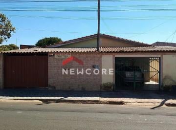 Casa · 180m² · 2 Quartos · 2 Vagas · Casa em Rua São Vicente de Paula - Vila Santa Fé - Pirassununga/SP