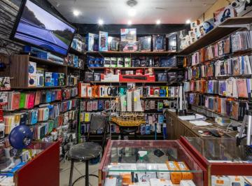 Comercial · 15m² · 2 Quartos · Loja em galeria na Rua Santa Ifigênia, 573 - Loja 10 • 15 m²