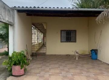 Casa de 2 quartos, Itanhaém · Casa para Venda, Itanhaém / SP. Possui 02 dormitórios e piscina