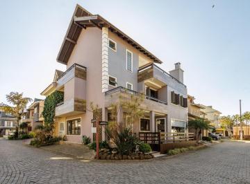 Casa · 226m² · 4 Quartos · 3 Vagas · Casa de esquina com 4 dormitórios no Ecoville