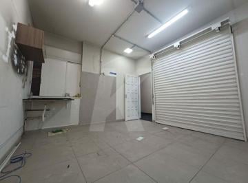 Comercial · 16m² · Sala Comercial para Locação em Região Central com Boa Área e Versatilidade de Uso