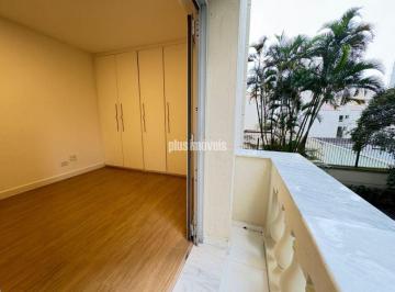 Apartamento · 110m² · 3 Quartos · 1 Vaga · 110m² em Pinheiros: Apartamento Reformado com Suíte, Automação e Escritório