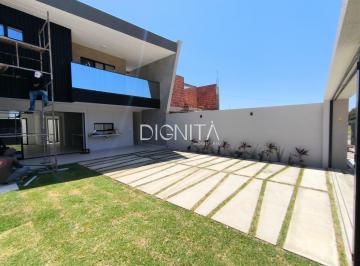 Casa · 137m² · 4 Quartos · 2 Vagas · Casa Duplex em rua privativa 4 Dormitórios, Eusébio -CE