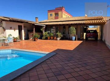 8e2258861b67490e67a089356928705505968e26 · Casa à venda no bairro Santa Mônica em Uberlândia