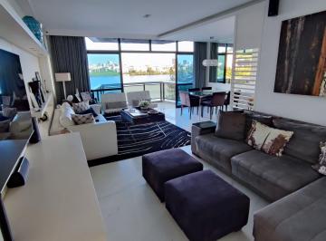 Sala · Luxo, Design Premiado e Natureza, em um dos pontos mais nobres da Lagoa