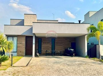 Casa · 260m² · 2 Quartos · Casa para Locação com 2 Suítes no Alphaville Nova Esplanada