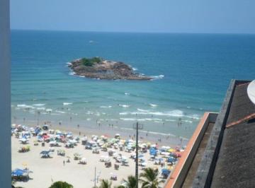 Apartamento · 135m² · 3 Quartos · Apartamento à venda no Guarujá na Praia das Pitangueiras.