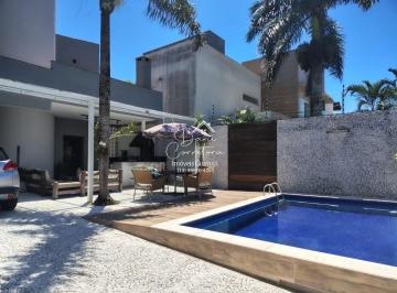 Foto 33 · Imperdível oportunidade de adquirir esta linda casa com 5 suítes a 100m da praia no Jardim Virgínia,