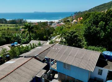 Casa · 49m² · 2 Quartos · 4 Vagas · Casa com Vista para o Mar na Praia da Gamboa – Garopaba/SC
