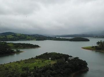 Foto 01 · ?Terreno com 5.100 m2 na represa de Nazaré Paulista, acesso direto para a represa pé na água.